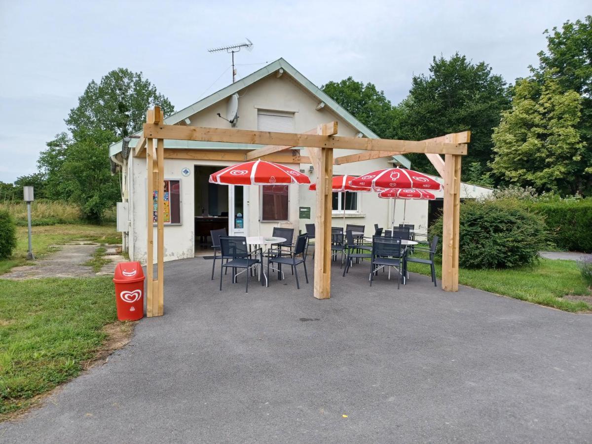 Camping Le Vallage Attigny Exterior foto